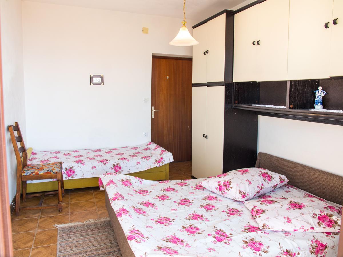 Apartment Stana โนวีวีโนดอลสกี ภายนอก รูปภาพ