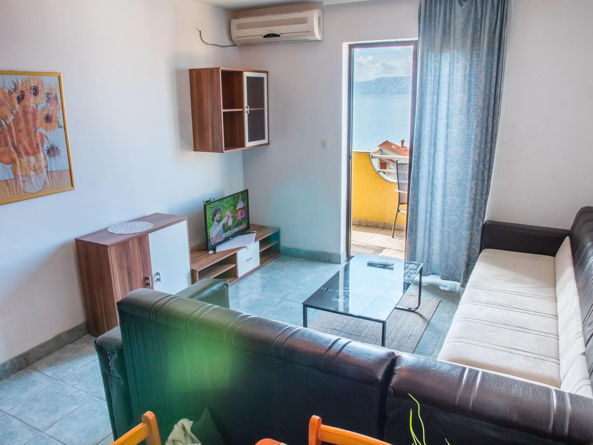 Apartment Stana โนวีวีโนดอลสกี ภายนอก รูปภาพ